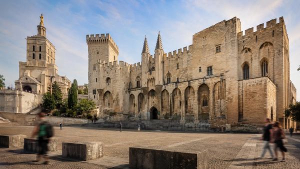 Pourquoi le palais des papes est méconnu des visiteurs d'Avignon