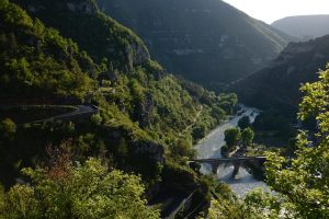 Les options de location dans les Gorges du Tarn, pour des vacances actives et dépaysantes